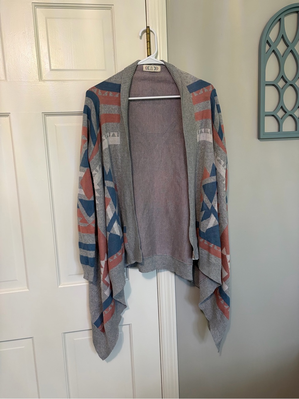 Pink Rose Gray Aztec Open-Front Cardigan with Blue & Rust Accents